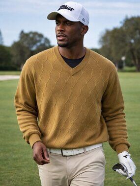 CYPRESS LINKS Men's Golden Brown Long Sleeve V-Neck Sweater, XL